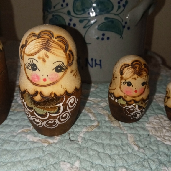 Russian nesting dolls..wooden 🪝 - Picture 5 of 10